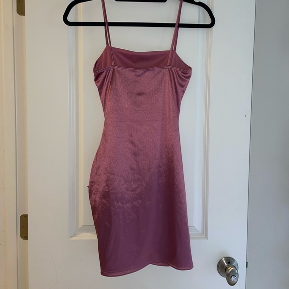 Windsor mauve satin wrapped mini dress - Picture 2 of 4